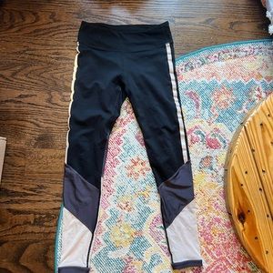 Fabletics leggings size 6